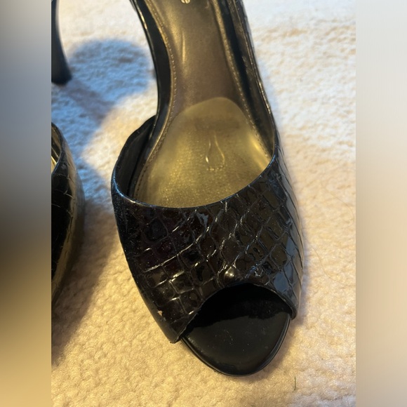 ⭐️Y2K⭐️ Liz Claiborne Black Leather Kitten Heels - Picture 2 of 7